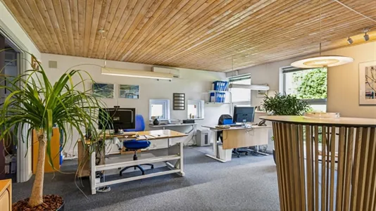 Commercial properties for sale in Gesten - photo 3