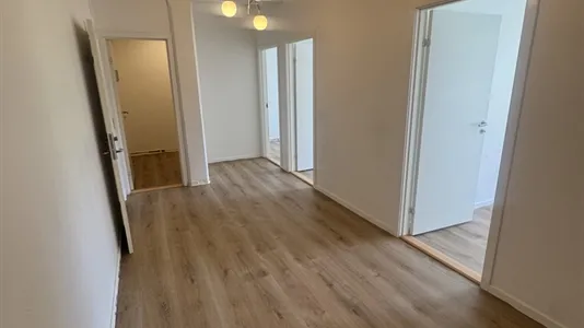 Office spaces for rent in Odense C - photo 1