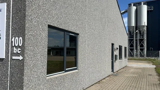 Erhvervslokaler til leje i Hedensted - billede 2