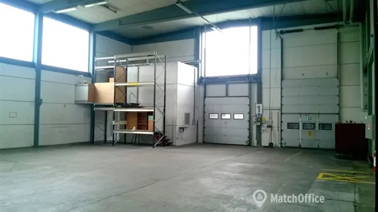 Warehouses for rent in Odense SV - photo 2