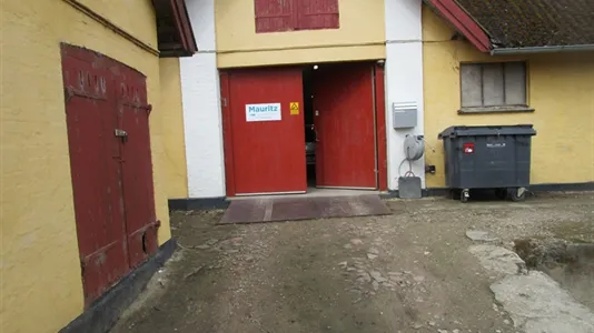 Lagerlokaler til leje i Helsinge - billede 1