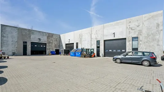 Verkstedhaller til leie i Aarhus N - bilde 2