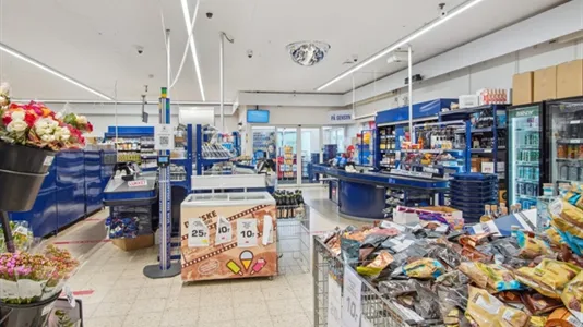 Ladenlokale zum Kauf in Vejen - Foto 2