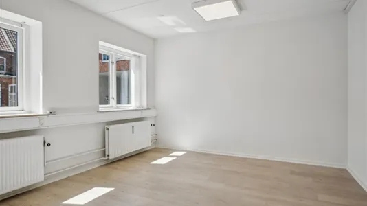 Praxen zur Miete in Horsens - Foto 2