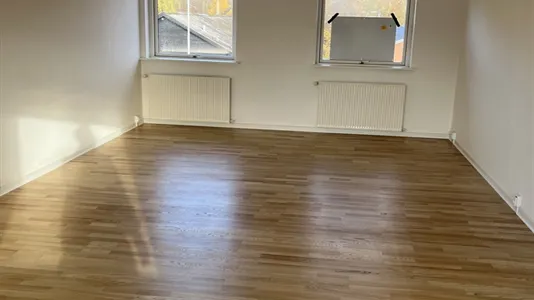 Commercial properties for rent in Lystrup - photo 3