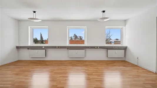 Office spaces for rent in Risskov - photo 3