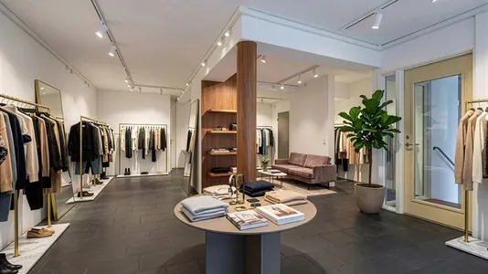 Shops for rent in Aarhus C - photo 1