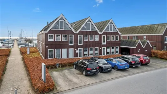 Office spaces for rent in Egå - photo 1