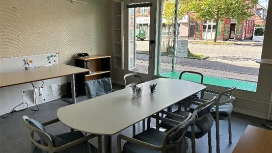 Shops for rent in Brønshøj - photo 3