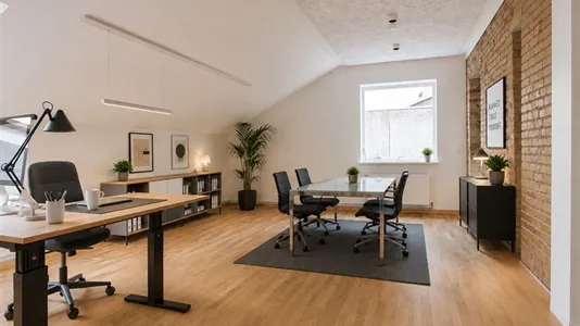 Office spaces for rent in Odense C - photo 1