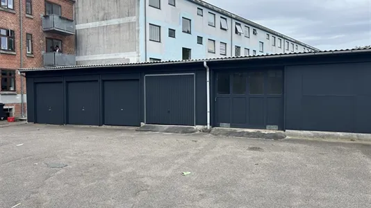 Garages Do wynajęcia in Viby J - zdjęcie 3