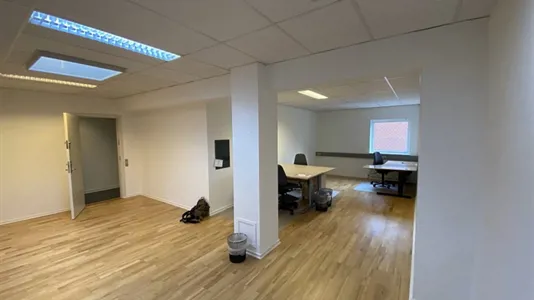 Office spaces for rent in Solrød Strand - photo 2